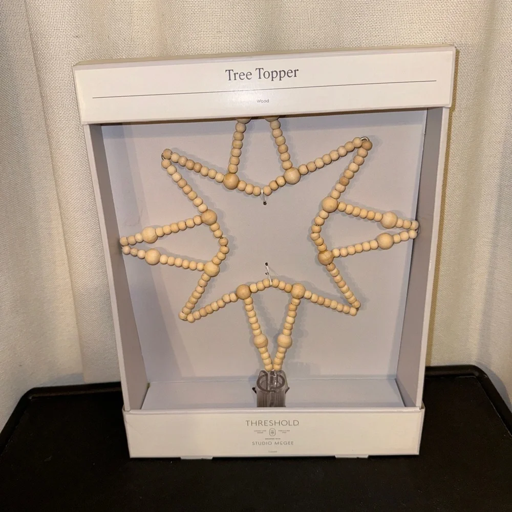 Threshold Studio McGee Christmas star NWT